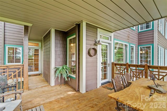 250 Creekside Way C102, Burnsville, NC 28714
