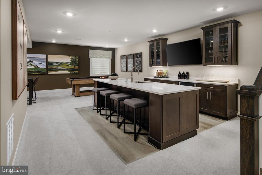 Image 15 of property listing at 5406 PONDVIEW LN, Ellicott City, MD 21043