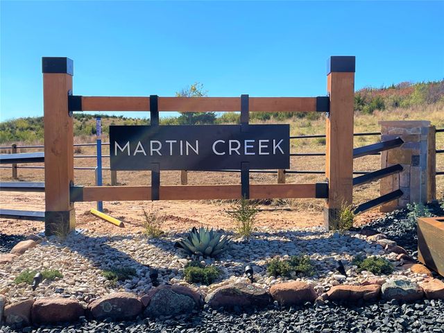 7401 David Court, Godley, TX 76044