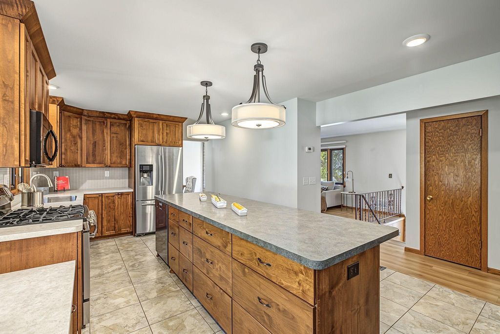 3201 Townview Avenue NE, Saint Anthony, MN 55418 — photo 4