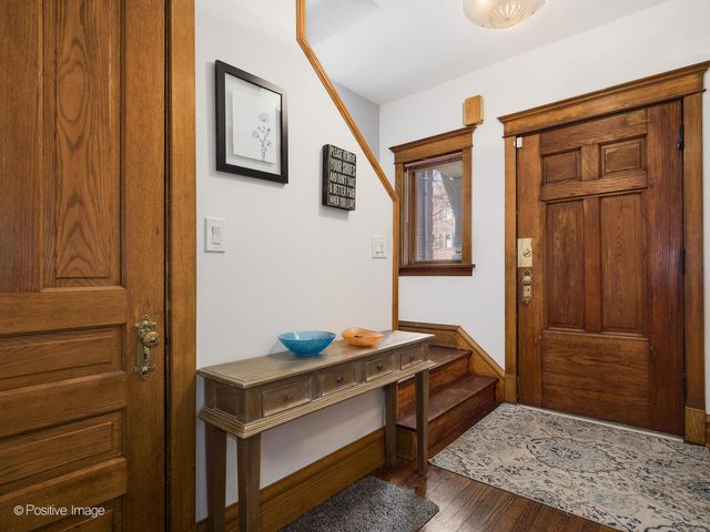 3723 N Wolcott Avenue, Chicago, IL 60613