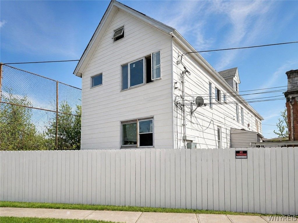 13 Peterson Street, Buffalo, NY 14211