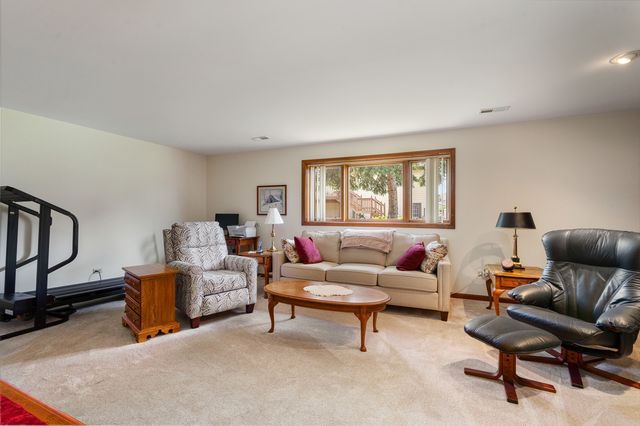 20144 Driftwood Avenue, Lynwood, IL 60411