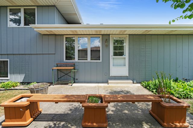 20144 Driftwood Avenue, Lynwood, IL 60411