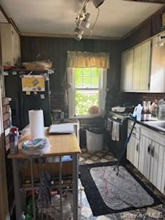 340 Plymouth Street, West Hempstead, NY 11552
