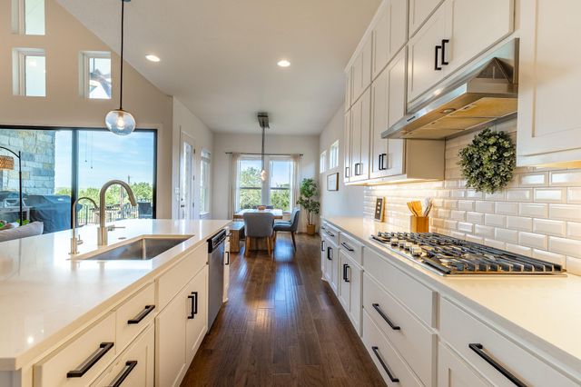 812 Palamos DR, Leander, TX 78641