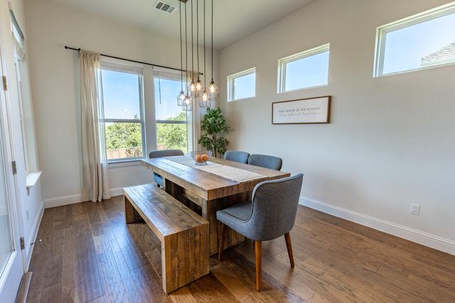 812 Palamos DR, Leander, TX 78641