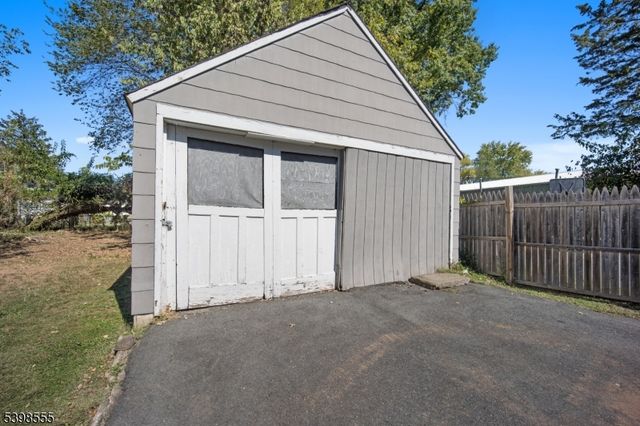 71 Central Ave, Somerville Boro, NJ 08876