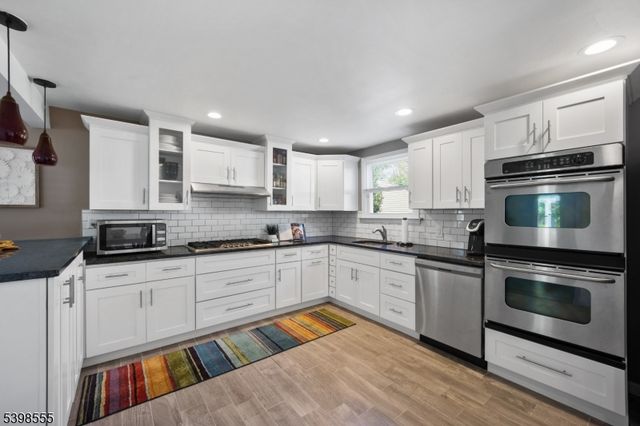 71 Central Ave, Somerville Boro, NJ 08876