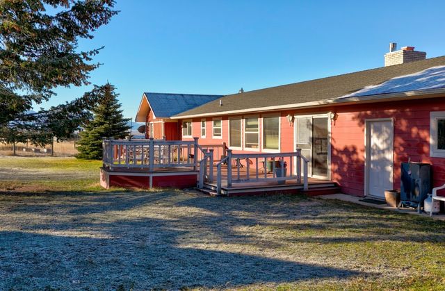 2702 E River Road, Livingston, MT 59047