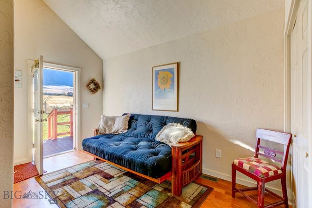 2702 E River Road, Livingston, MT 59047