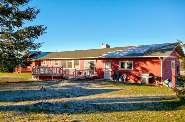 2702 E River Road, Livingston, MT 59047
