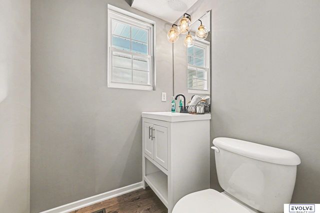 7822 S 97th Circle, La Vista, NE 68128