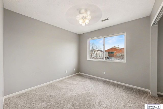 7822 S 97th Circle, La Vista, NE 68128