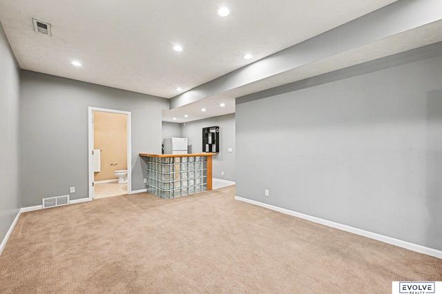 7822 S 97th Circle, La Vista, NE 68128