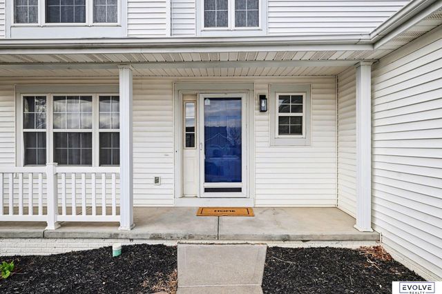 7822 S 97th Circle, La Vista, NE 68128