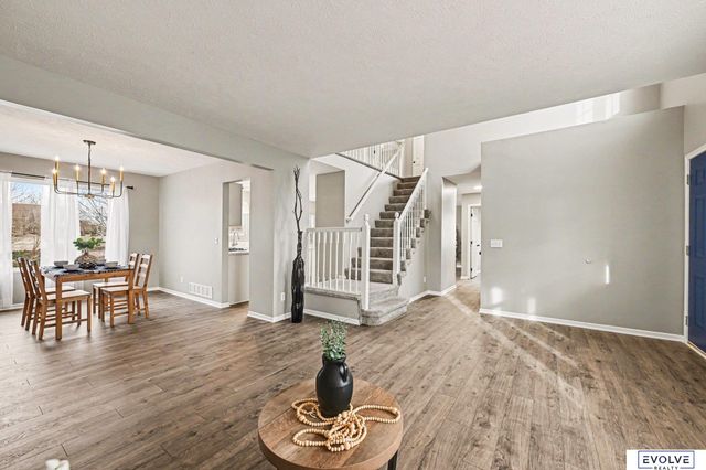 7822 S 97th Circle, La Vista, NE 68128