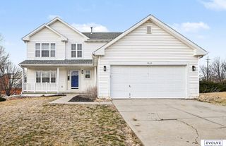 7822 S 97th Circle, La Vista, NE 68128