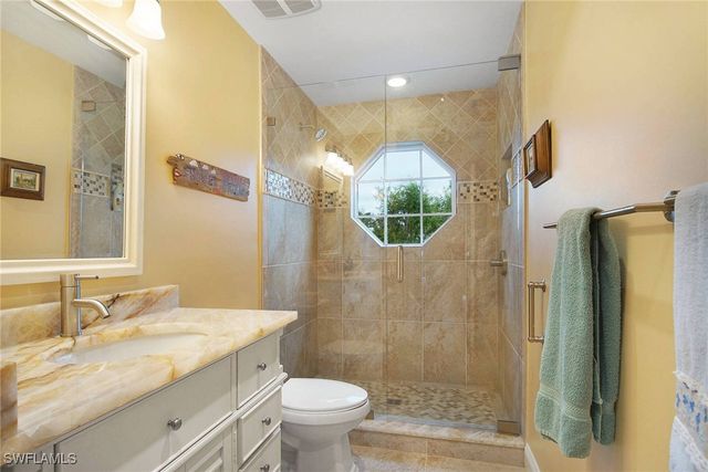 2297 Dixie Lee CT, St James City, FL 33956