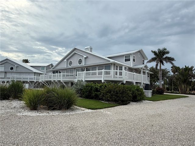 2297 Dixie Lee CT, St James City, FL 33956