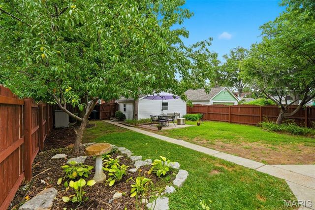 5229 Lisette Avenue, St Louis, MO 63109
