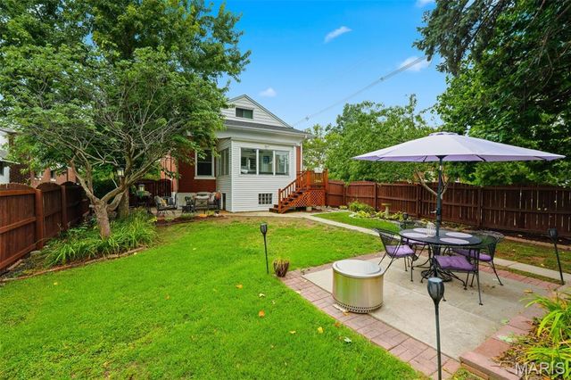 5229 Lisette Avenue, St Louis, MO 63109