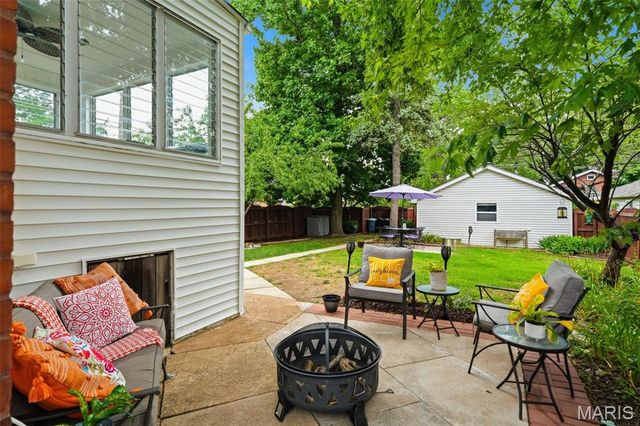 5229 Lisette Avenue, St Louis, MO 63109