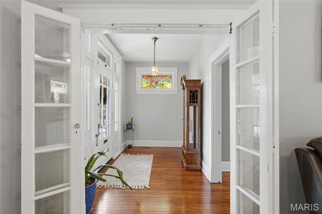 5229 Lisette Avenue, St Louis, MO 63109