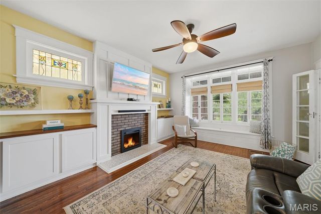 5229 Lisette Avenue, St Louis, MO 63109