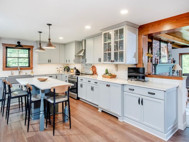 6256 Lynn Way, Woodbury, MN 55129