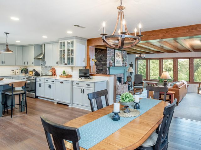 6256 Lynn Way, Woodbury, MN 55129