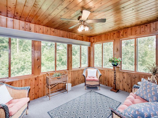 6256 Lynn Way, Woodbury, MN 55129