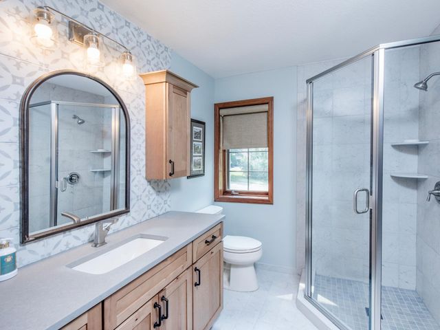 6256 Lynn Way, Woodbury, MN 55129