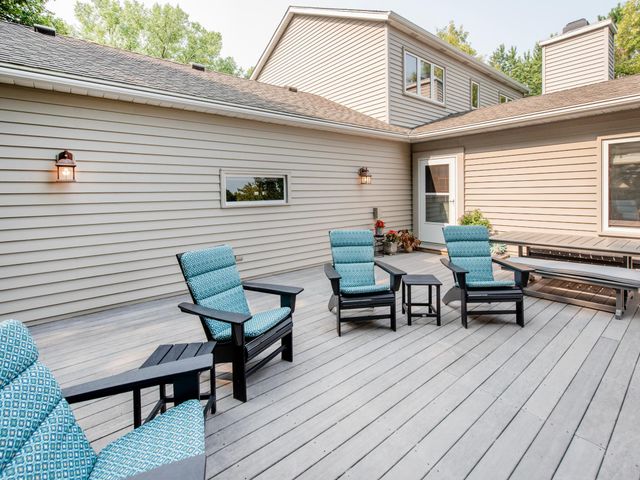 6256 Lynn Way, Woodbury, MN 55129