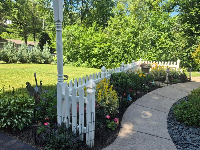 6256 Lynn Way, Woodbury, MN 55129