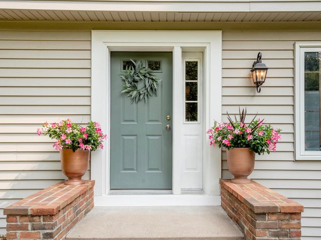 6256 Lynn Way, Woodbury, MN 55129