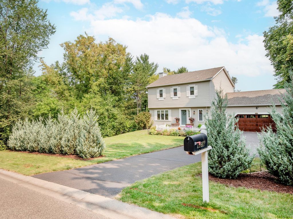 6256 Lynn Way, Woodbury, MN 55129 — photo 2