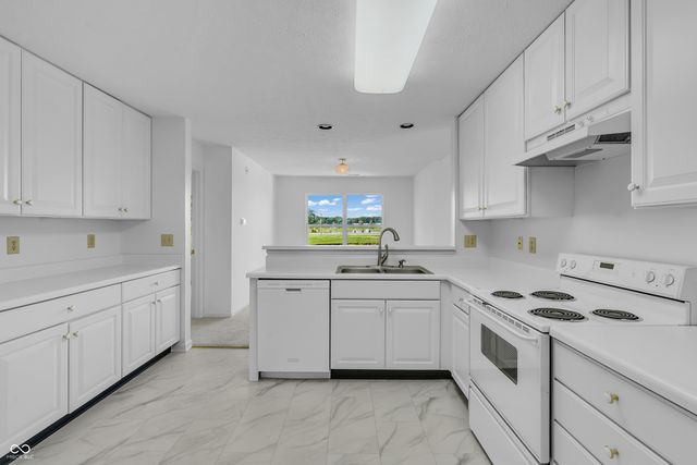 1342 Brookwood Circle, Danville, IN 46122