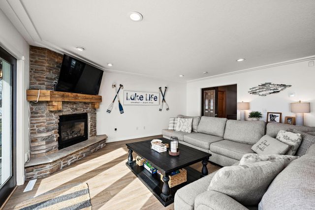 8839 N Shore Trail N, Forest Lake, MN 55025