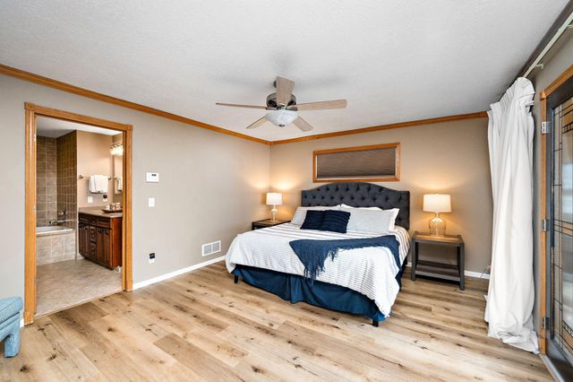8839 N Shore Trail N, Forest Lake, MN 55025