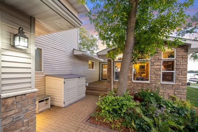 8839 N Shore Trail N, Forest Lake, MN 55025