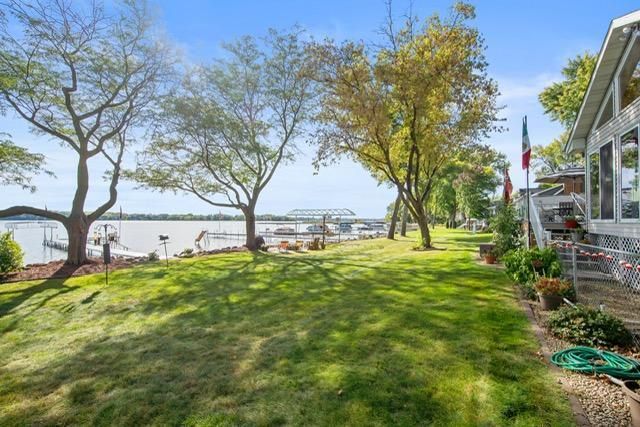 8839 N Shore Trail N, Forest Lake, MN 55025