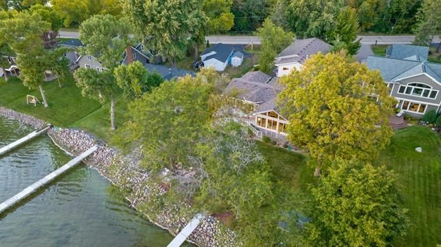 8839 N Shore Trail N, Forest Lake, MN 55025