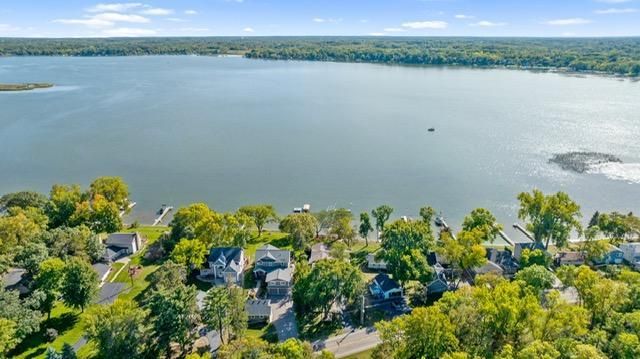 8839 N Shore Trail N, Forest Lake, MN 55025
