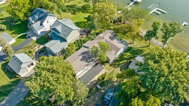 8839 N Shore Trail N, Forest Lake, MN 55025