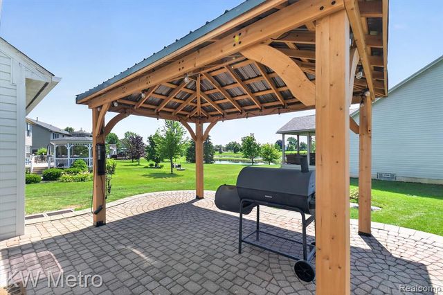 27886 Bluebird Drive, Flat Rock, MI 48134