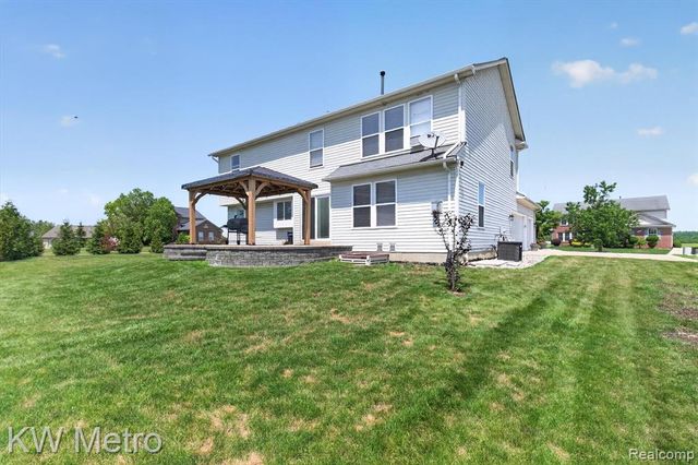 27886 Bluebird Drive, Flat Rock, MI 48134