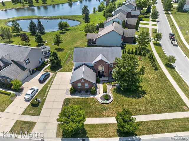 27886 Bluebird Drive, Flat Rock, MI 48134