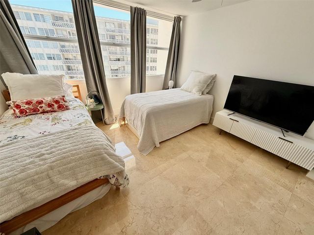 1420 Brickell Bay Dr 1108B, Miami, FL 33131