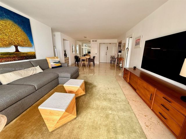1420 Brickell Bay Dr 1108B, Miami, FL 33131